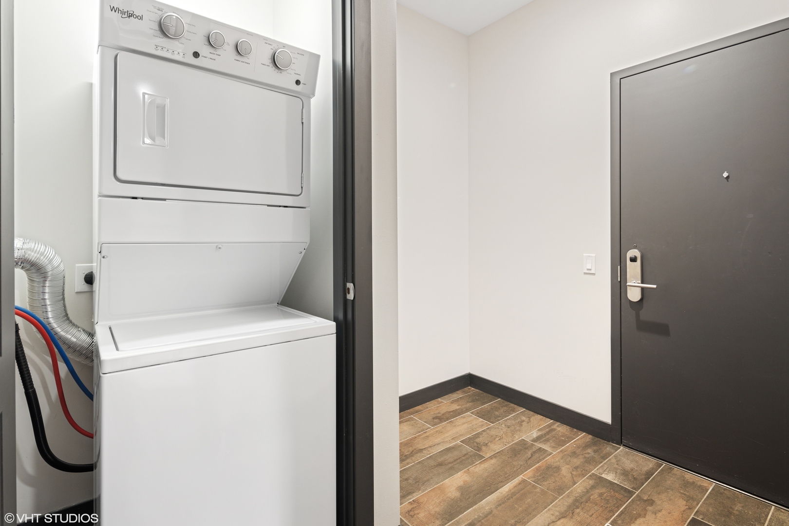 171 N Aberdeen Street Unit: 1005