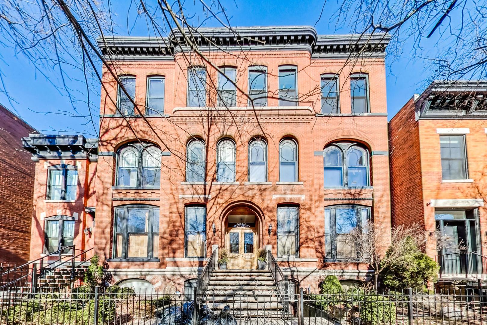 820 W Webster Avenue Unit: 3W