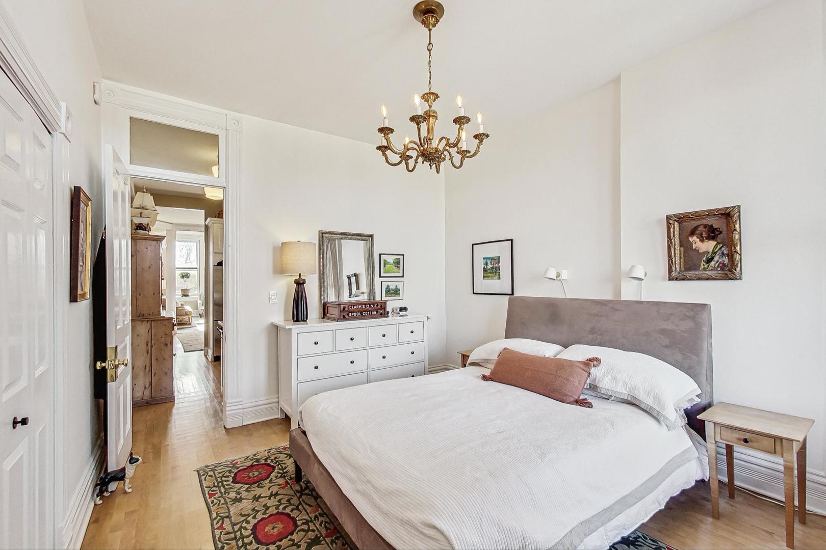 820 W Webster Avenue Unit: 3W