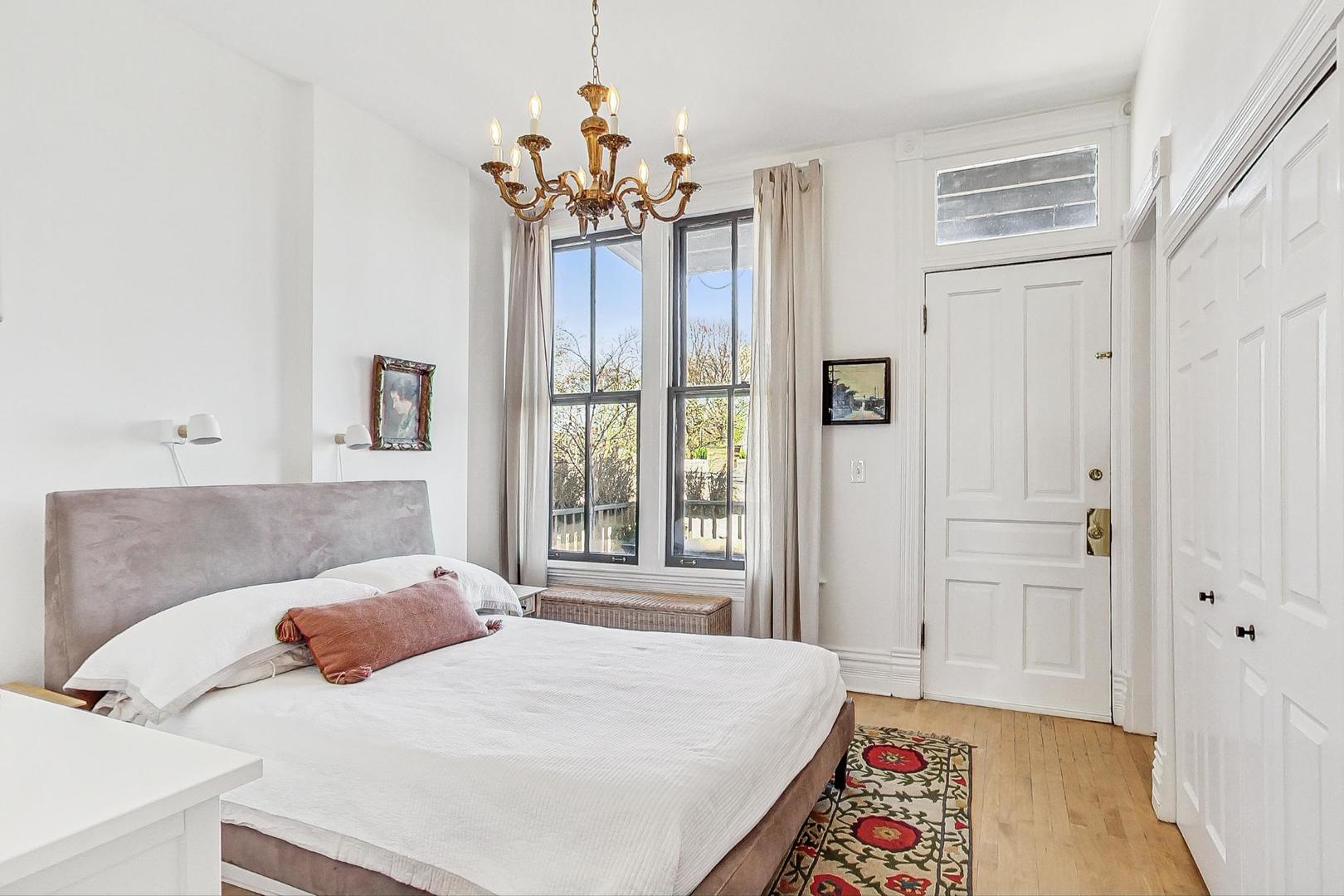 820 W Webster Avenue Unit: 3W