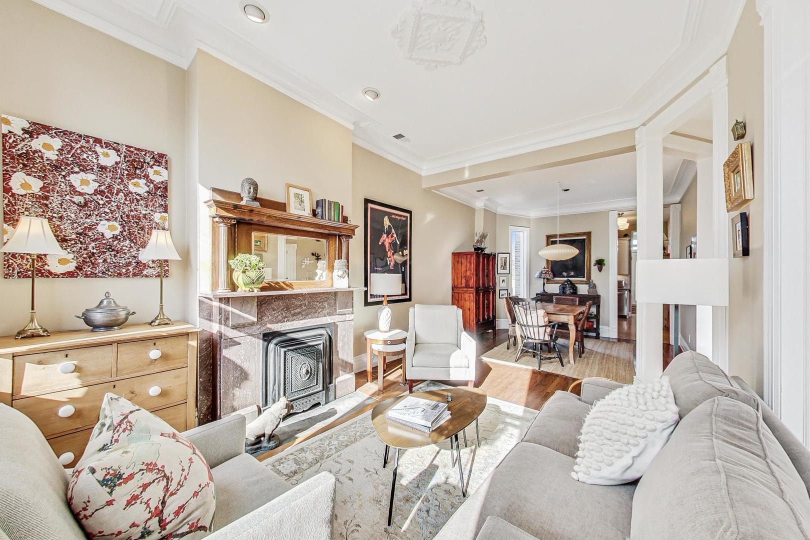 820 W Webster Avenue Unit: 3W