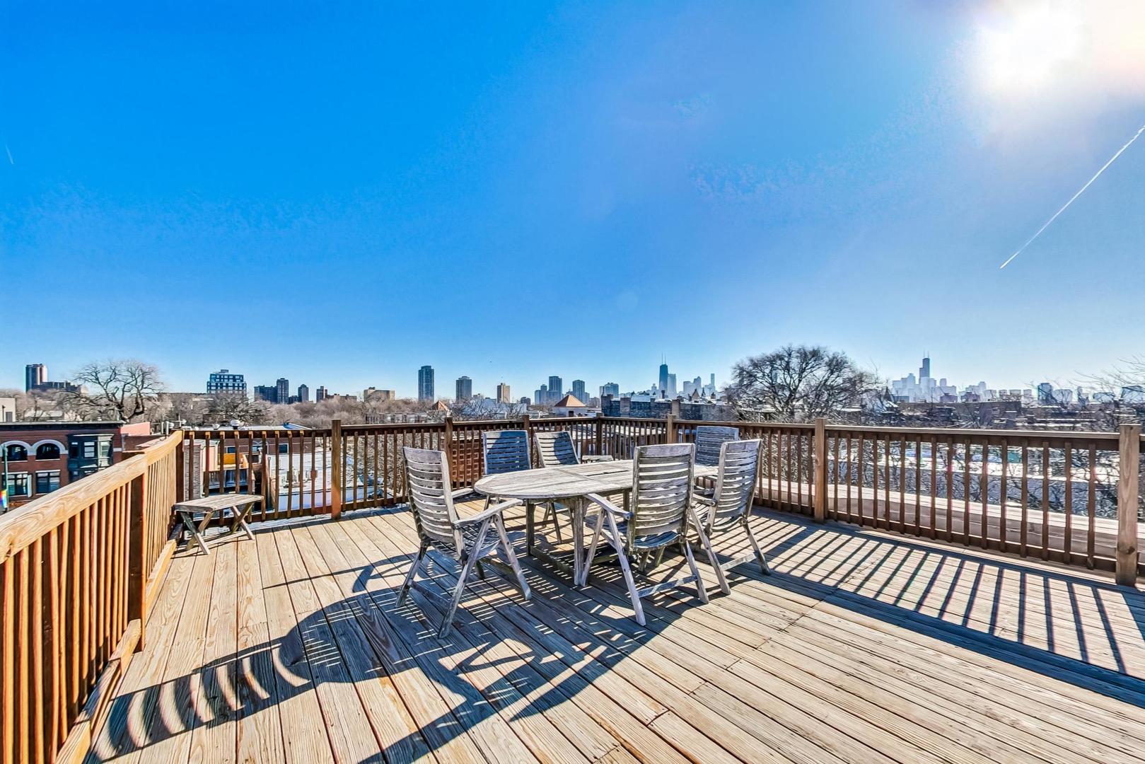 820 W Webster Avenue Unit: 3W