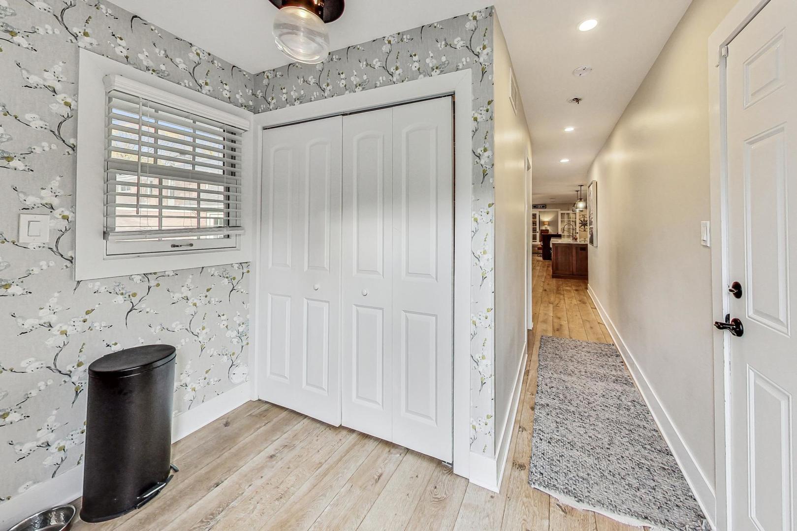 3946 Franklin Avenue