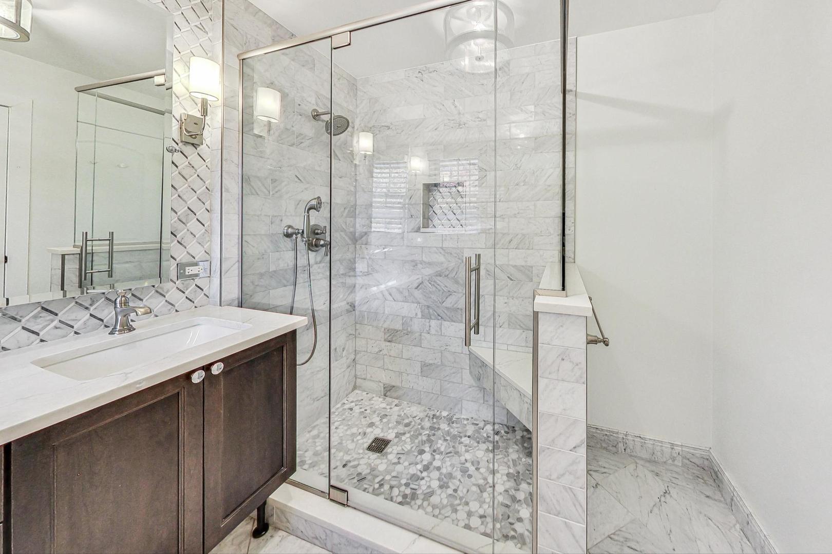 3946 Franklin Avenue