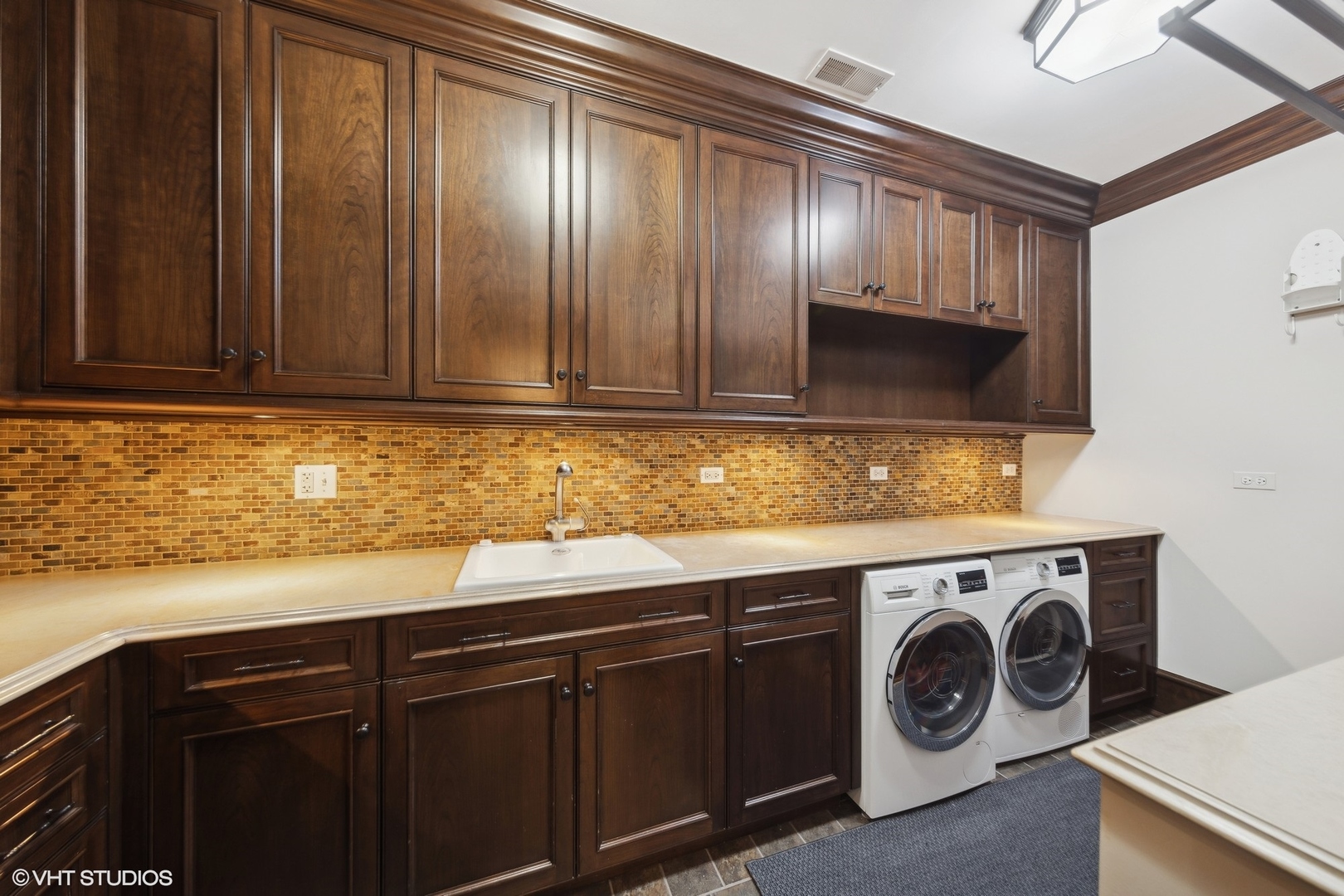 522 W Hickory Street