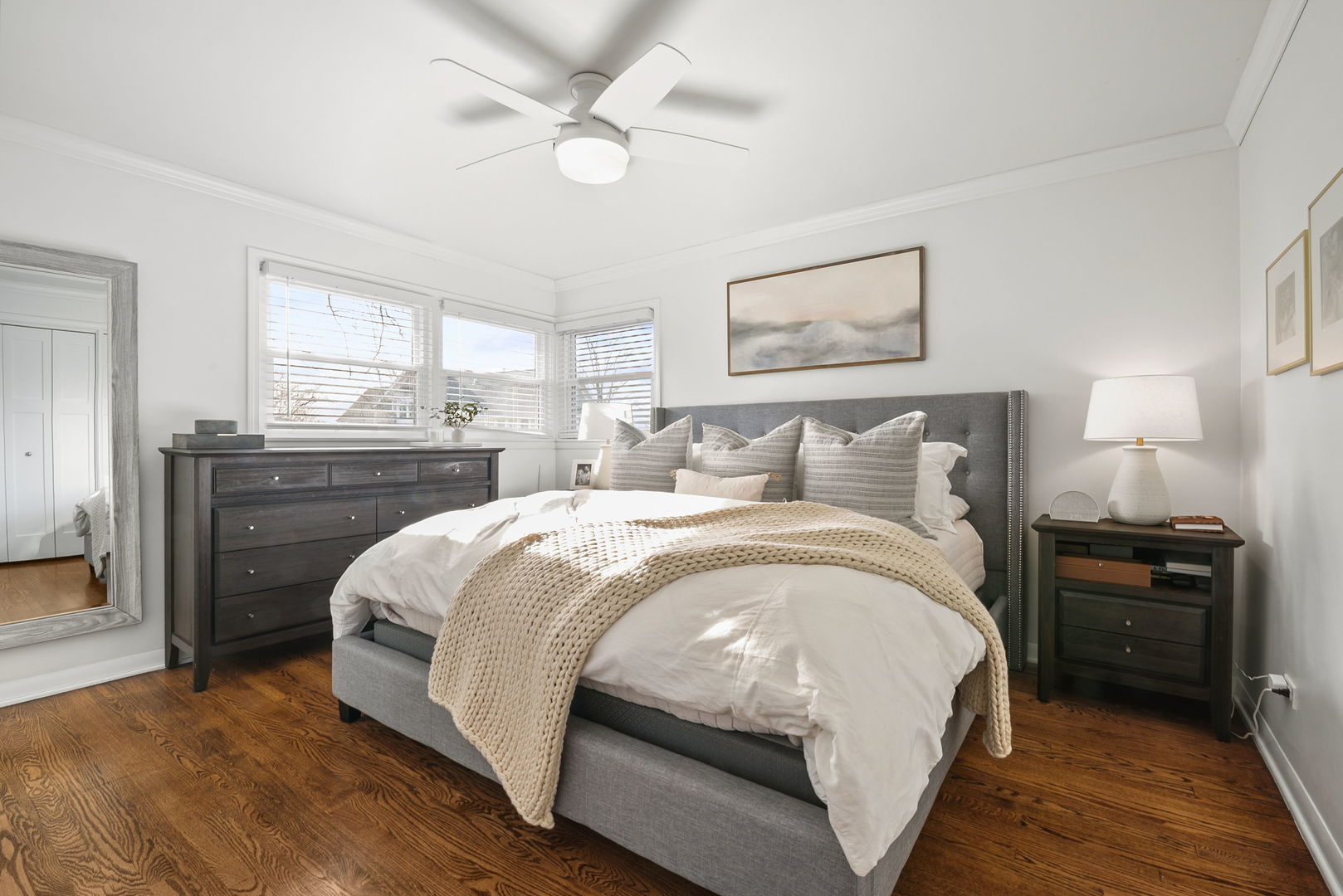 5124 Ellington Avenue