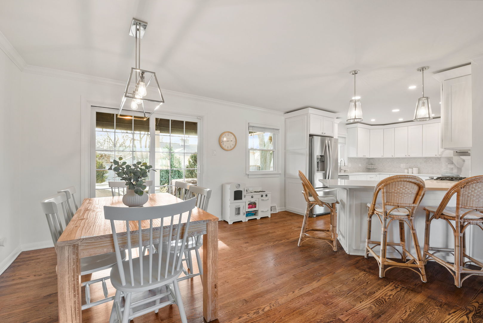 5124 Ellington Avenue