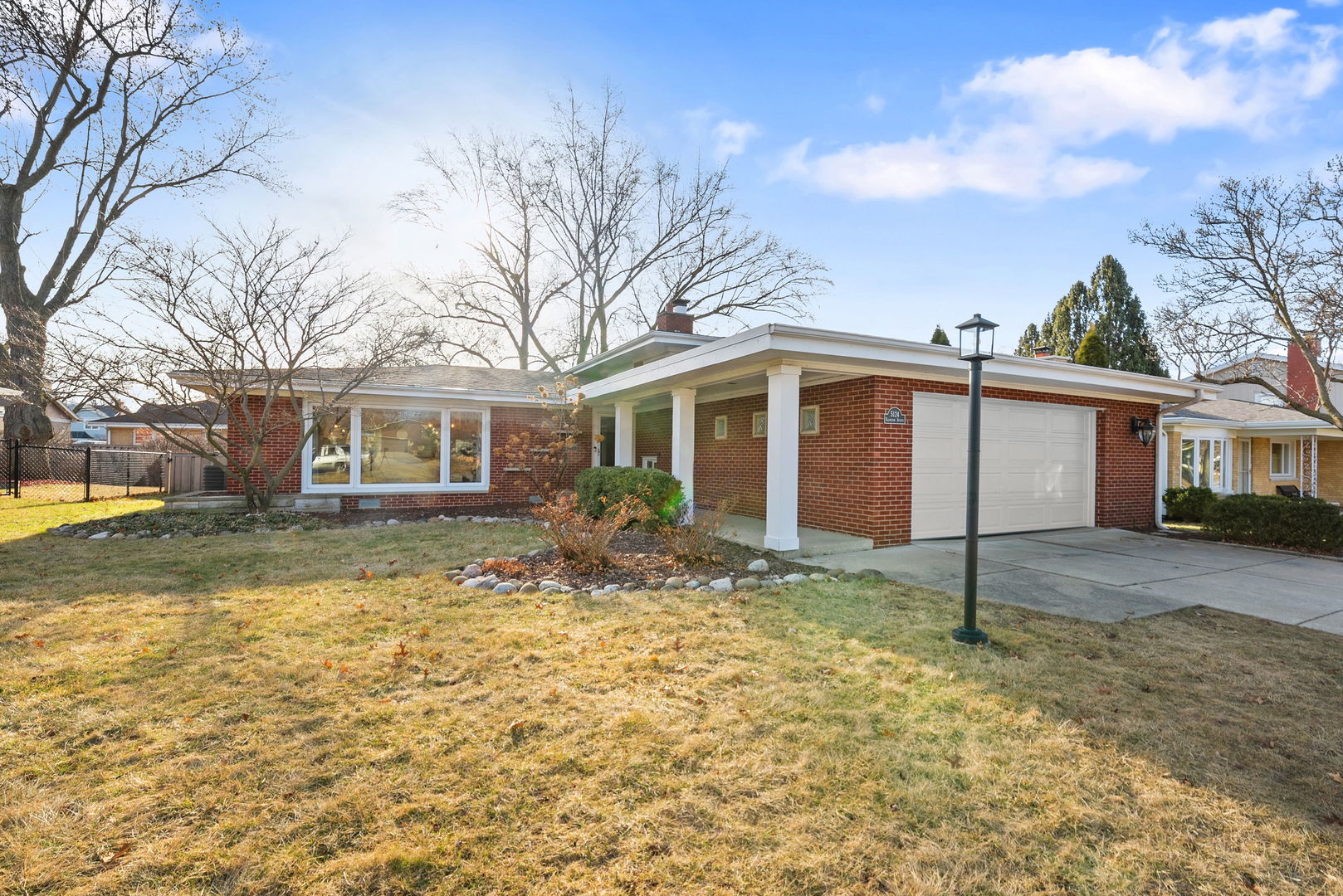 5124 Ellington Avenue