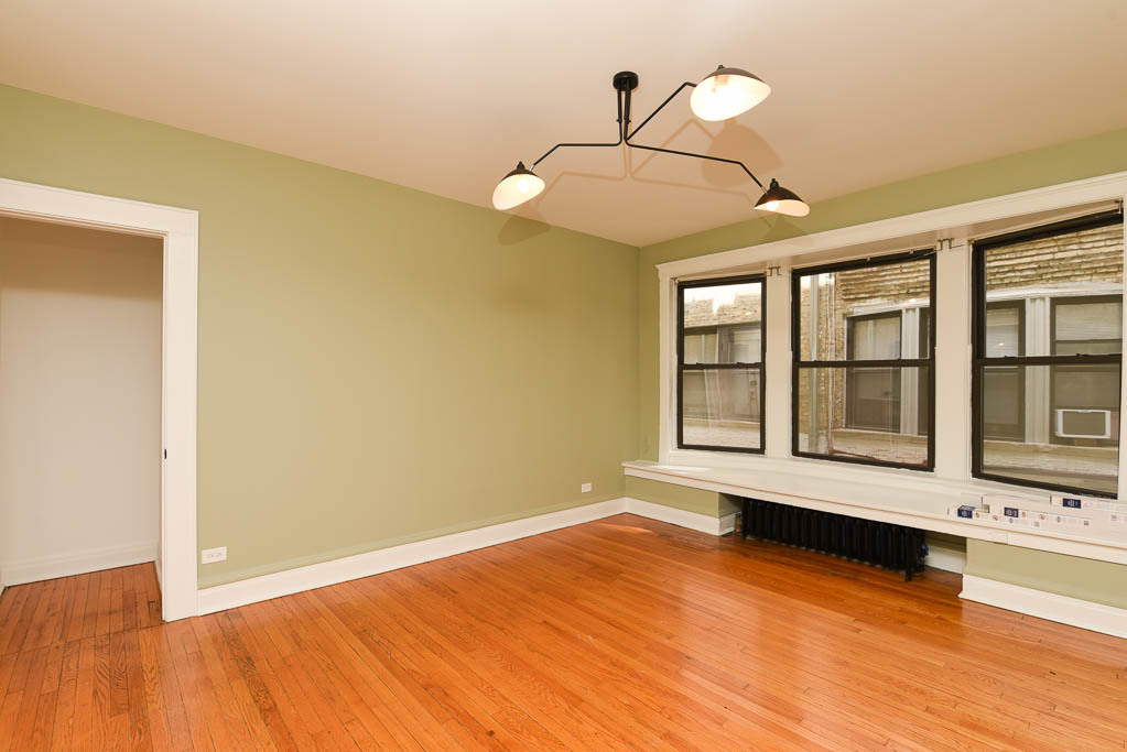 441 W Melrose Street Unit: 1C