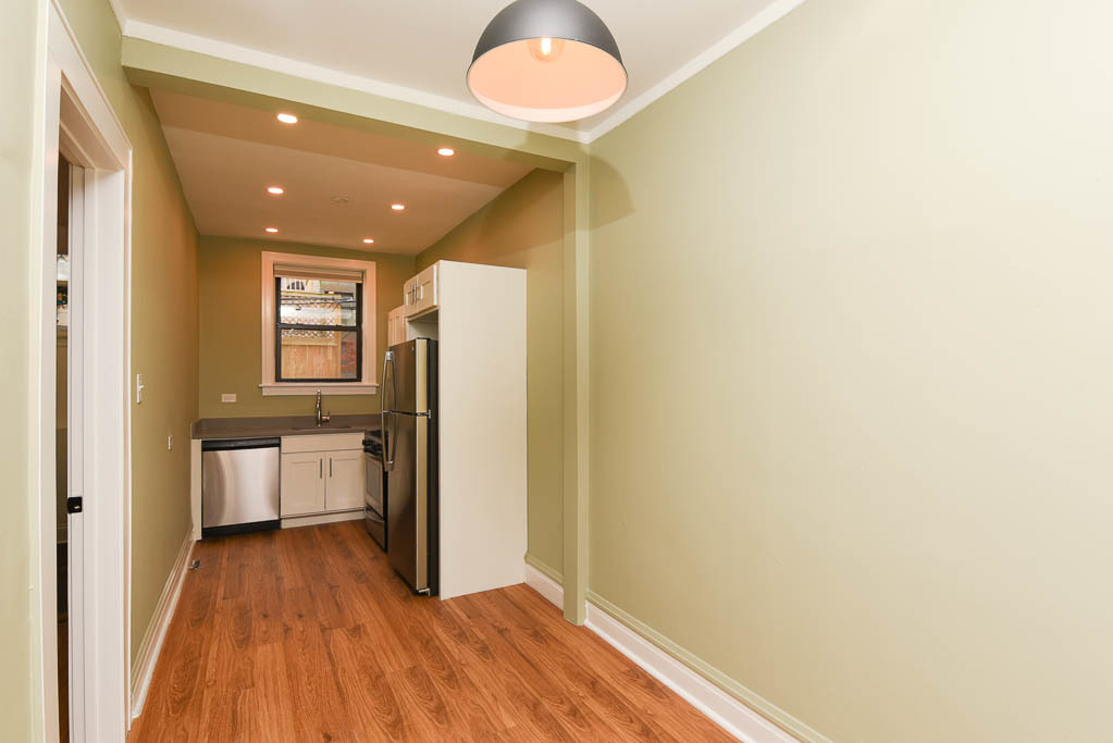 441 W Melrose Street Unit: 1C