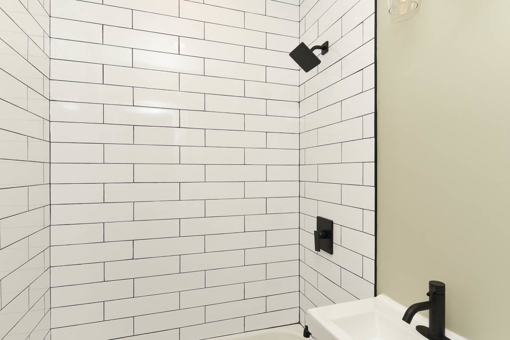 441 W Melrose Street Unit: 1C