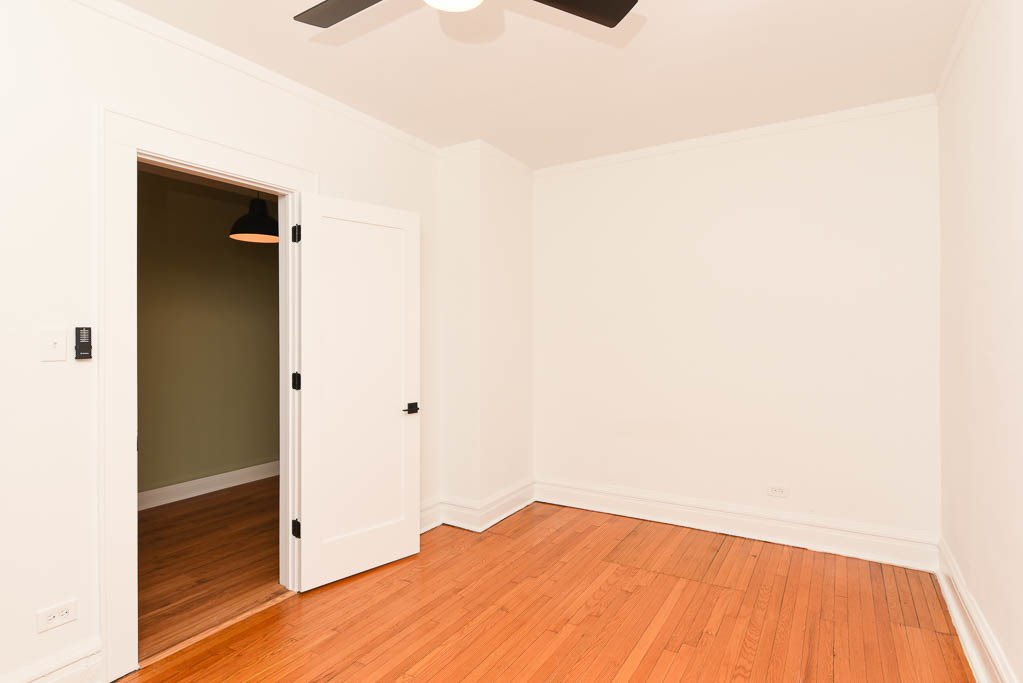 441 W Melrose Street Unit: 1C