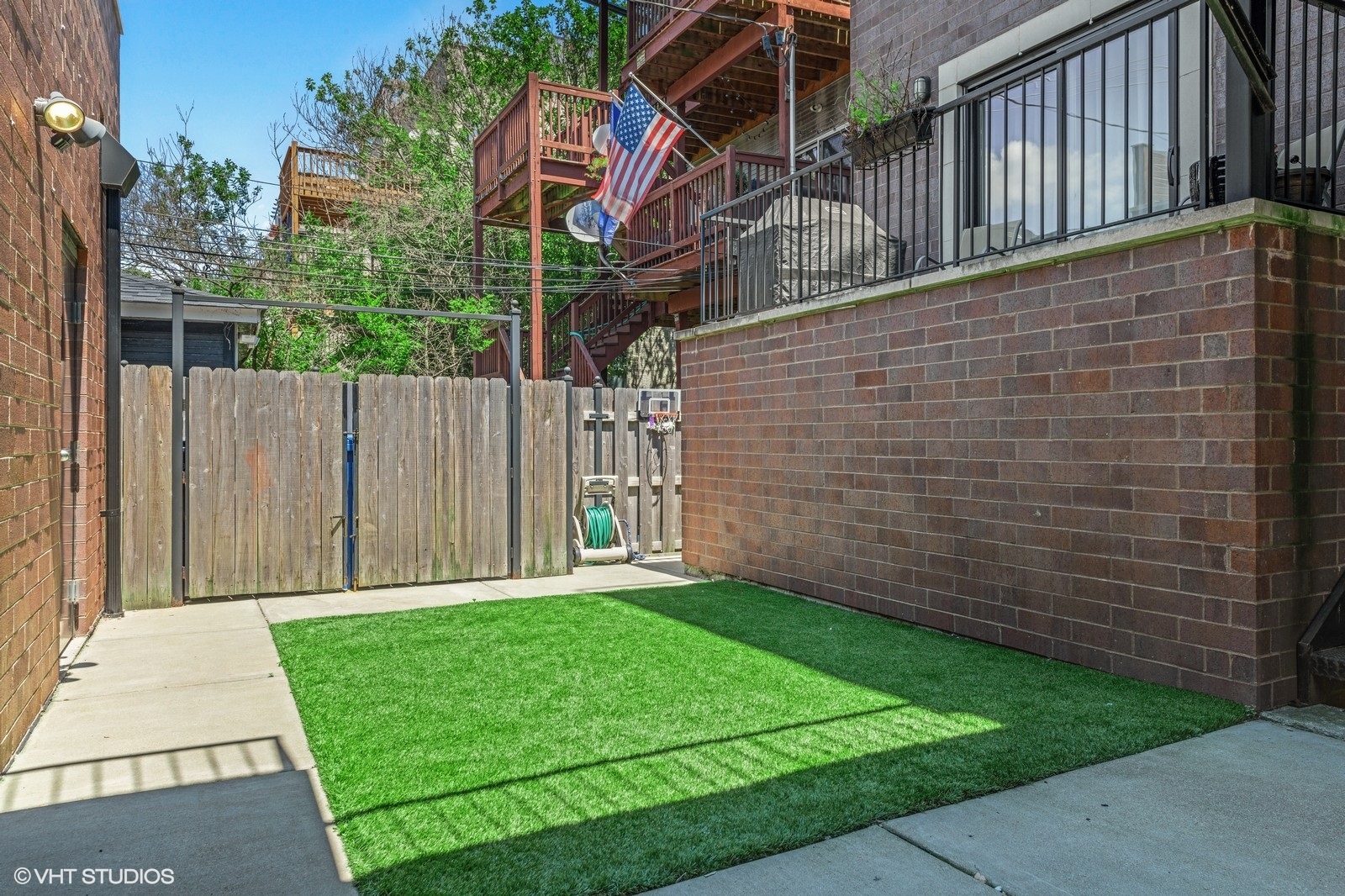 3324 N Damen Avenue Unit: 1S