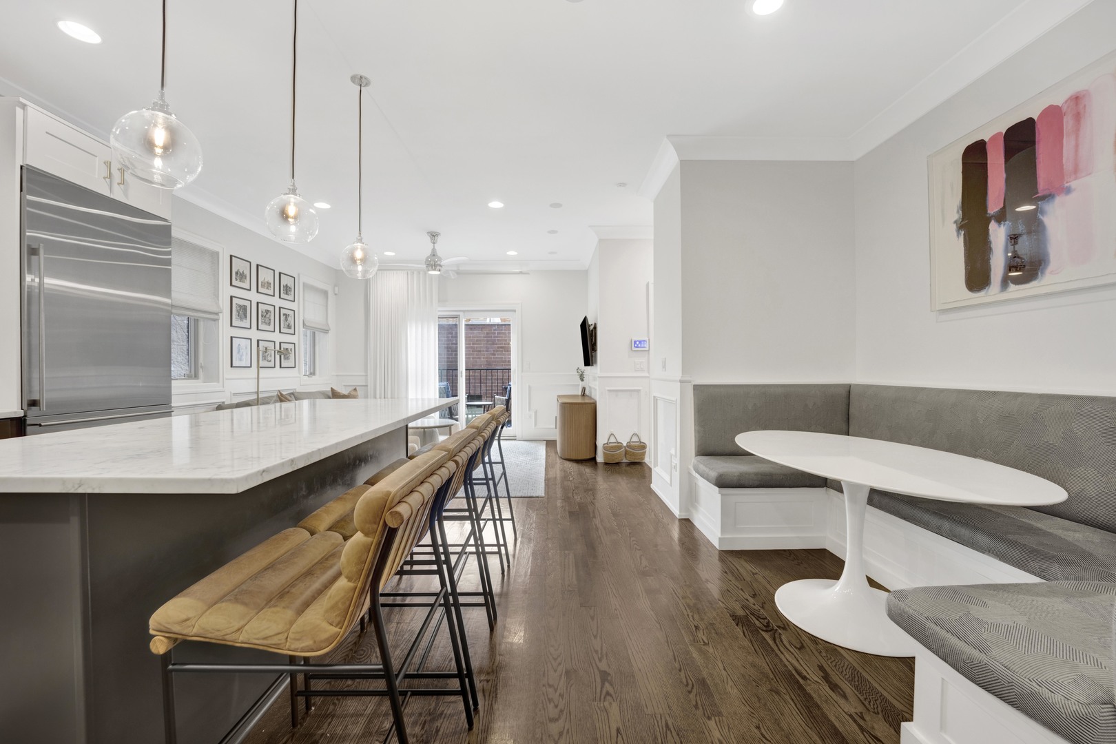 3324 N Damen Avenue Unit: 1S