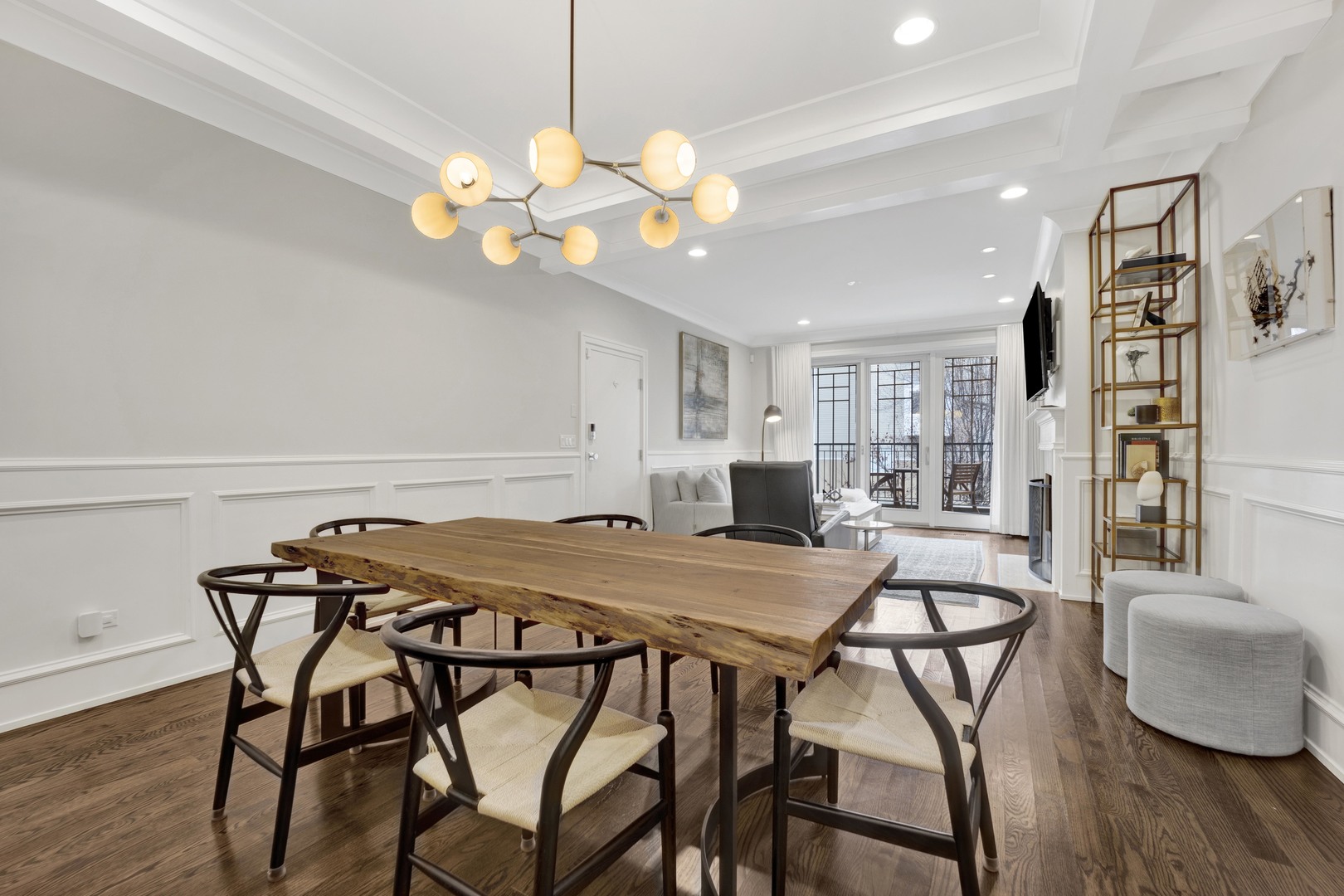 3324 N Damen Avenue Unit: 1S