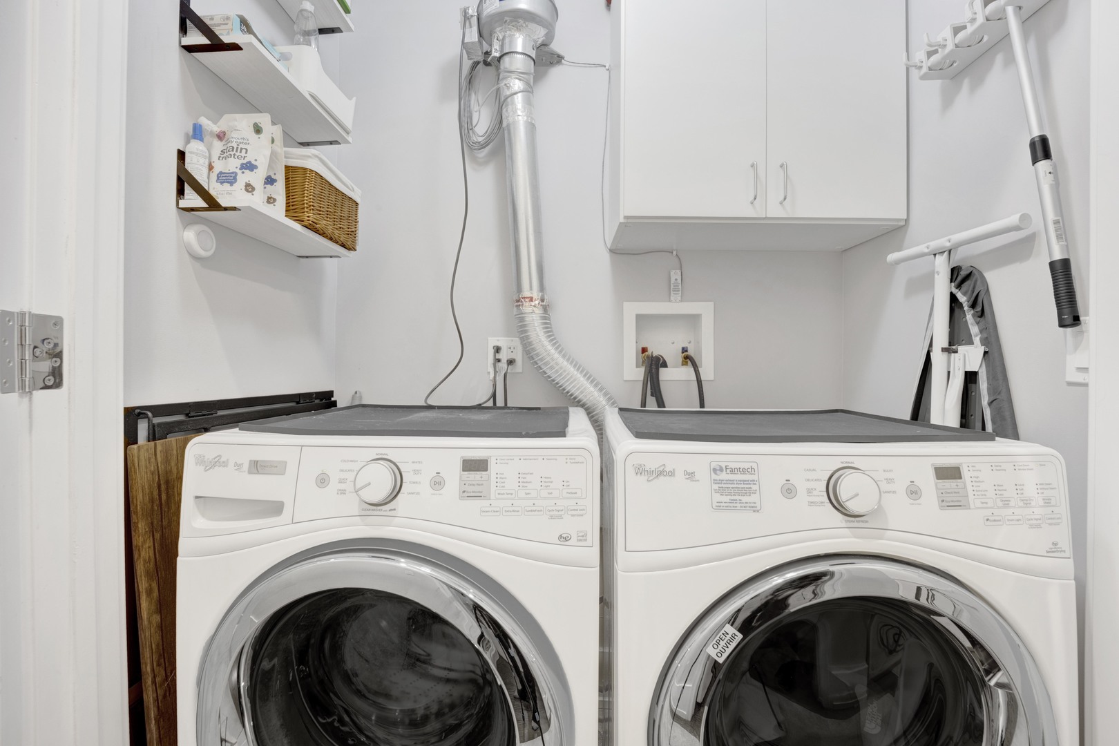 3324 N Damen Avenue Unit: 1S