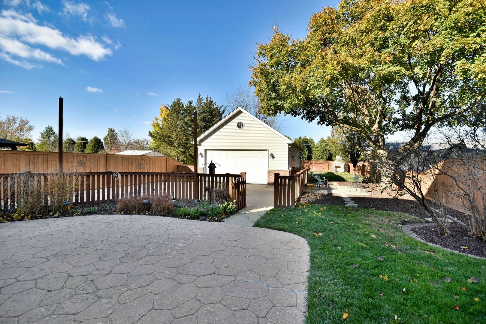 337 W Alexander Boulevard