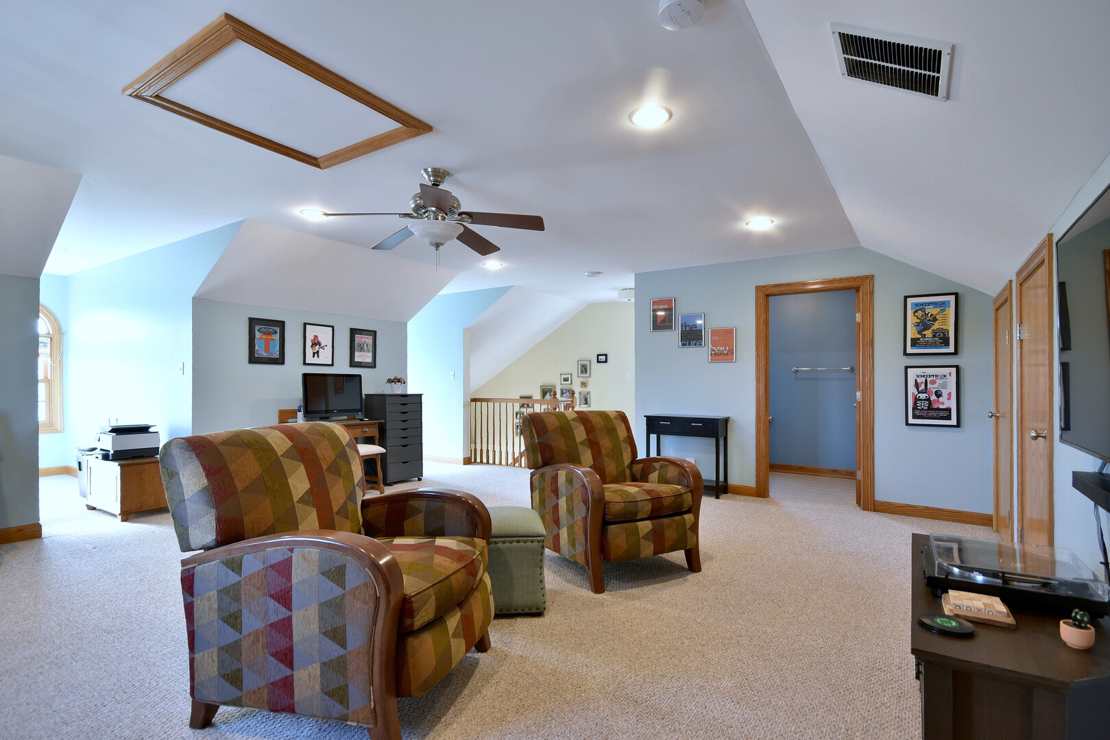 337 W Alexander Boulevard