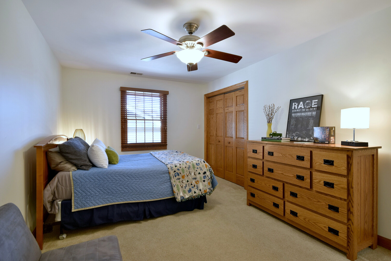 337 W Alexander Boulevard