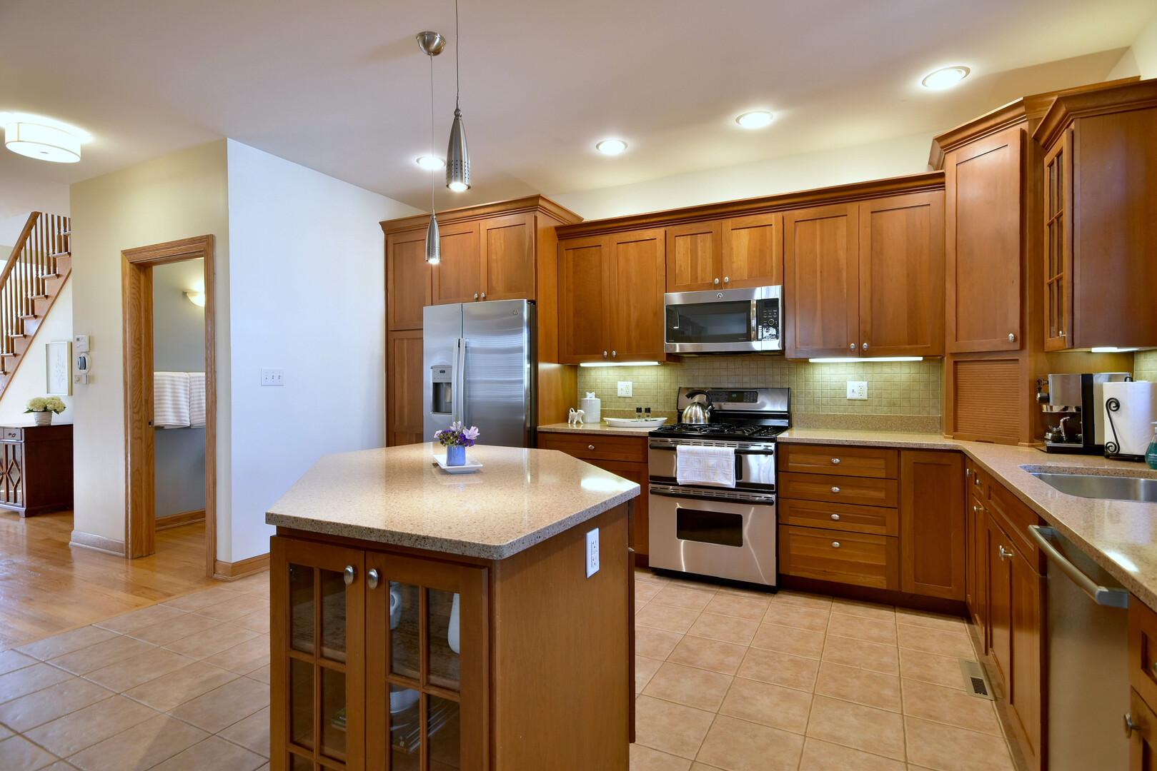 337 W Alexander Boulevard