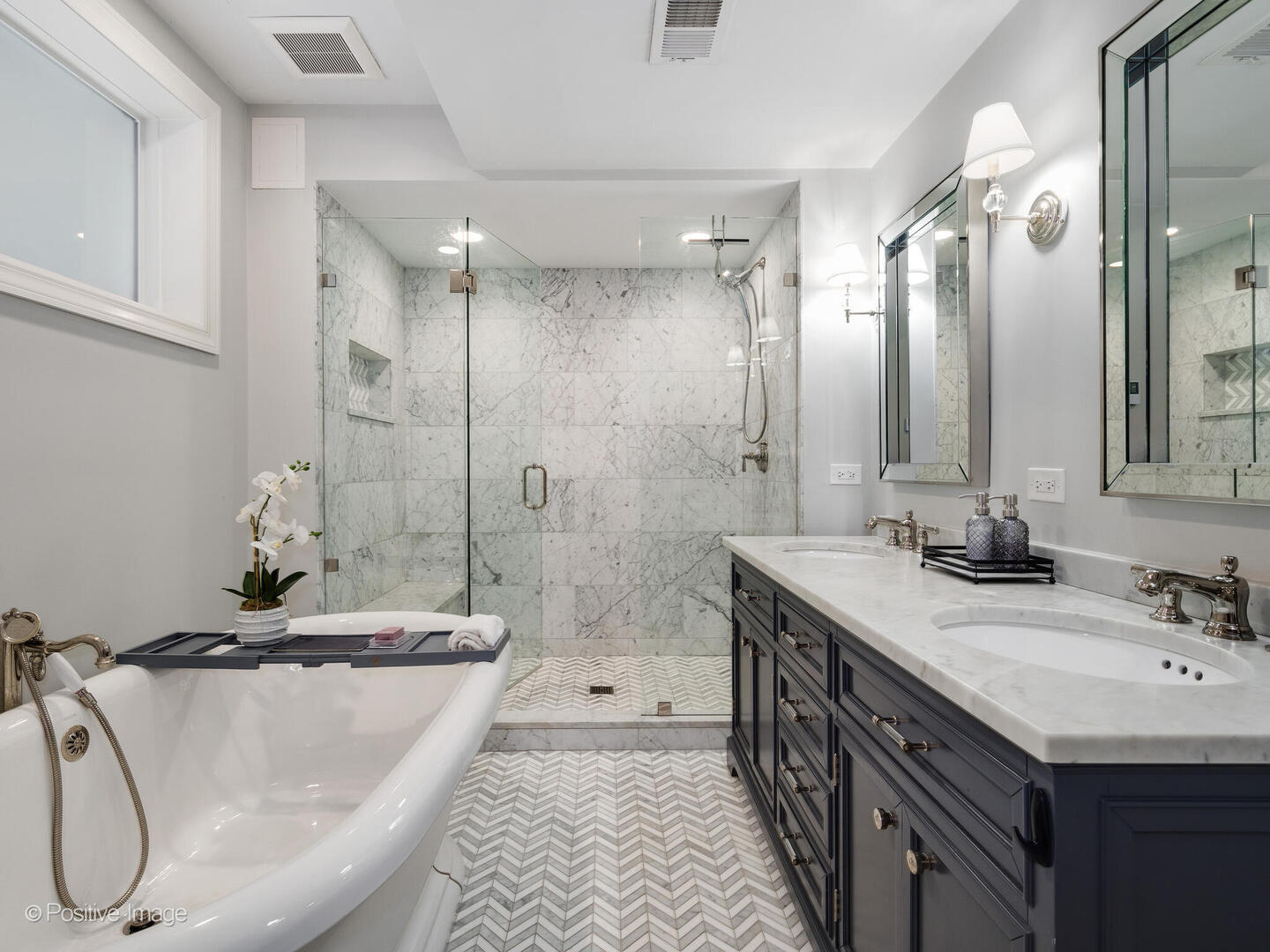 2620 N Mildred Avenue Unit: 1