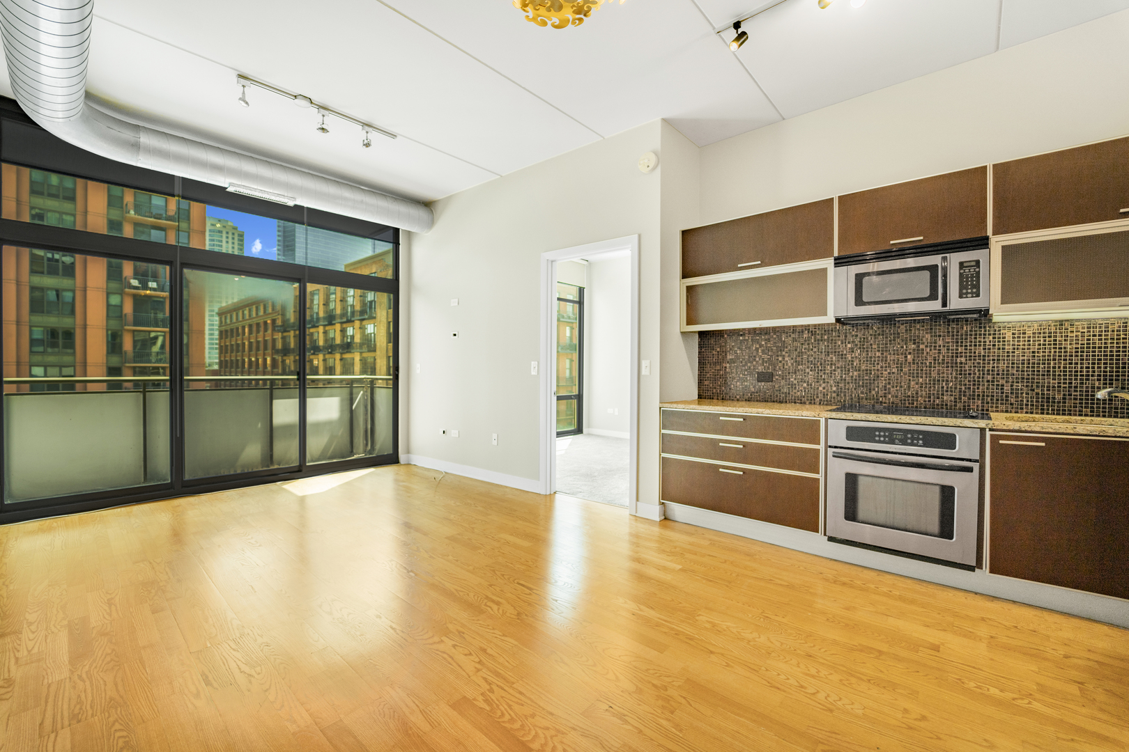650 W Wayman Street Unit: 603C