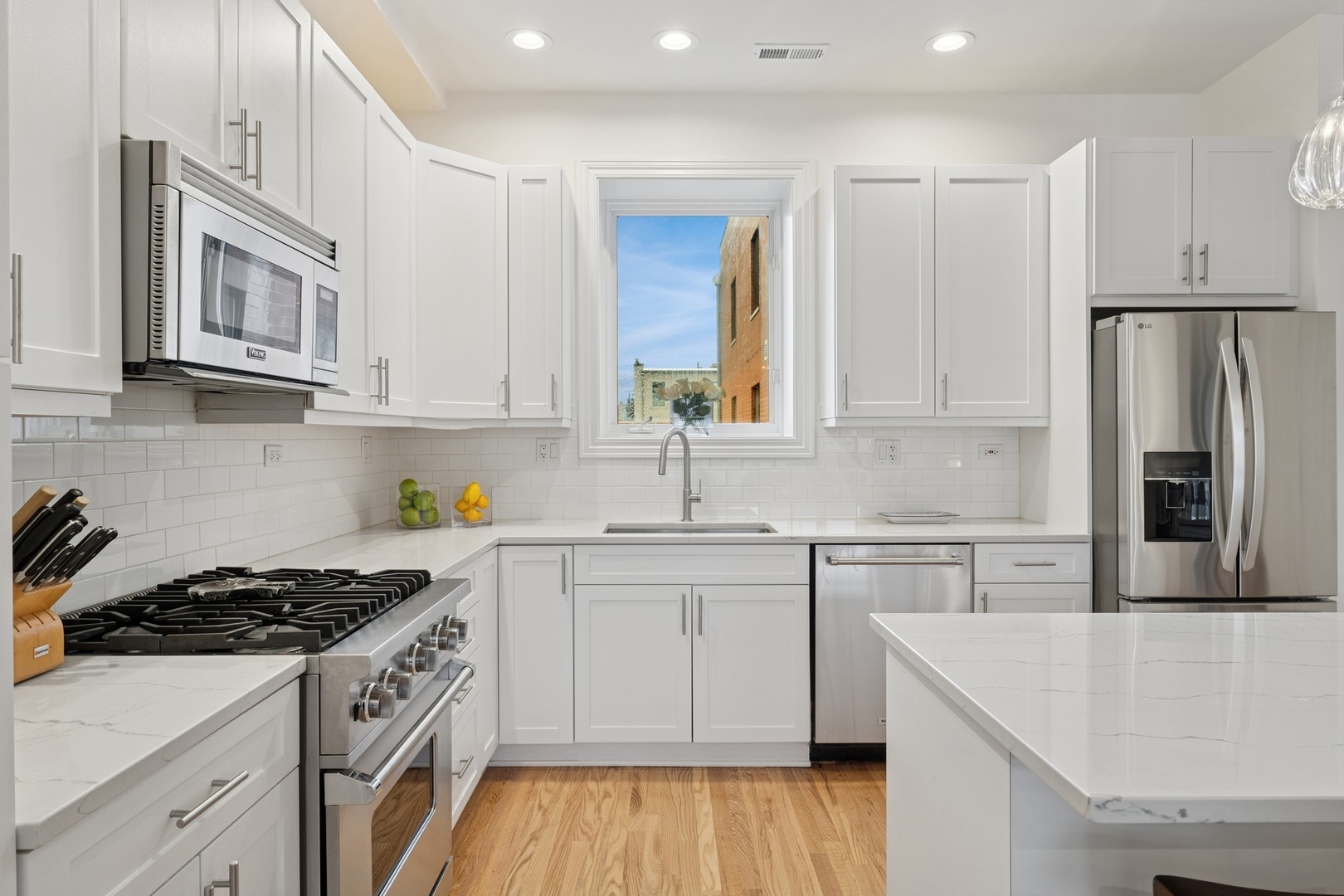 1355 W Washington Boulevard Unit: 5B