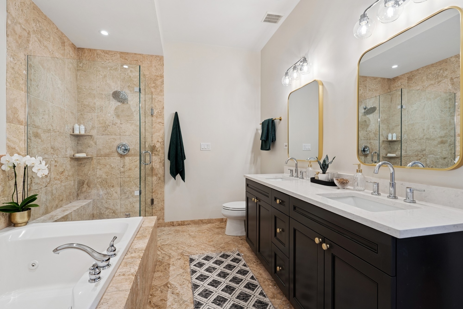 1355 W Washington Boulevard Unit: 5B