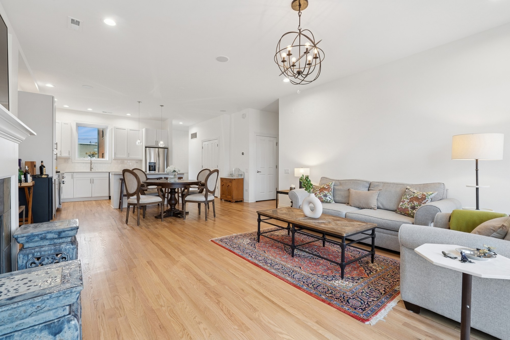 1355 W Washington Boulevard Unit: 5B