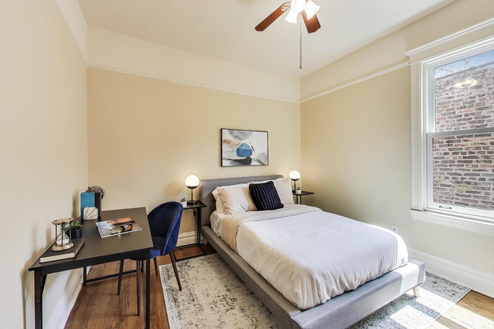 5429 S DREXEL Avenue