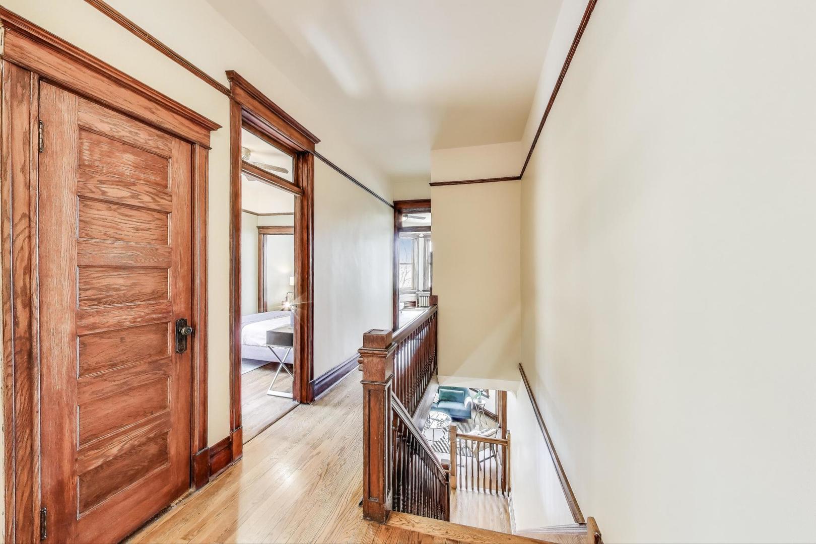 5429 S DREXEL Avenue