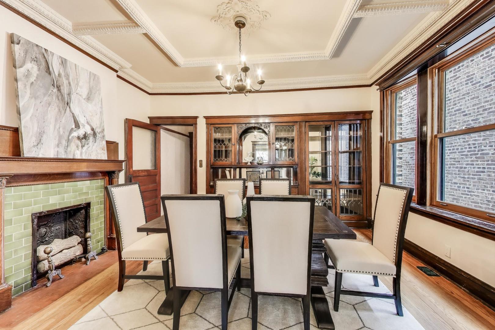 5429 S DREXEL Avenue