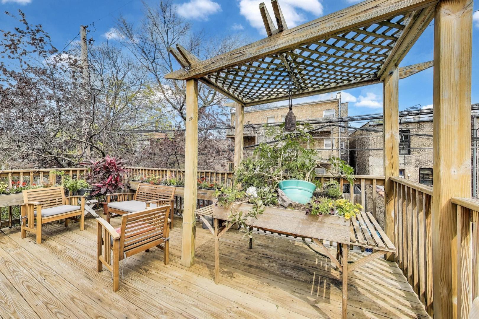 5429 S DREXEL Avenue