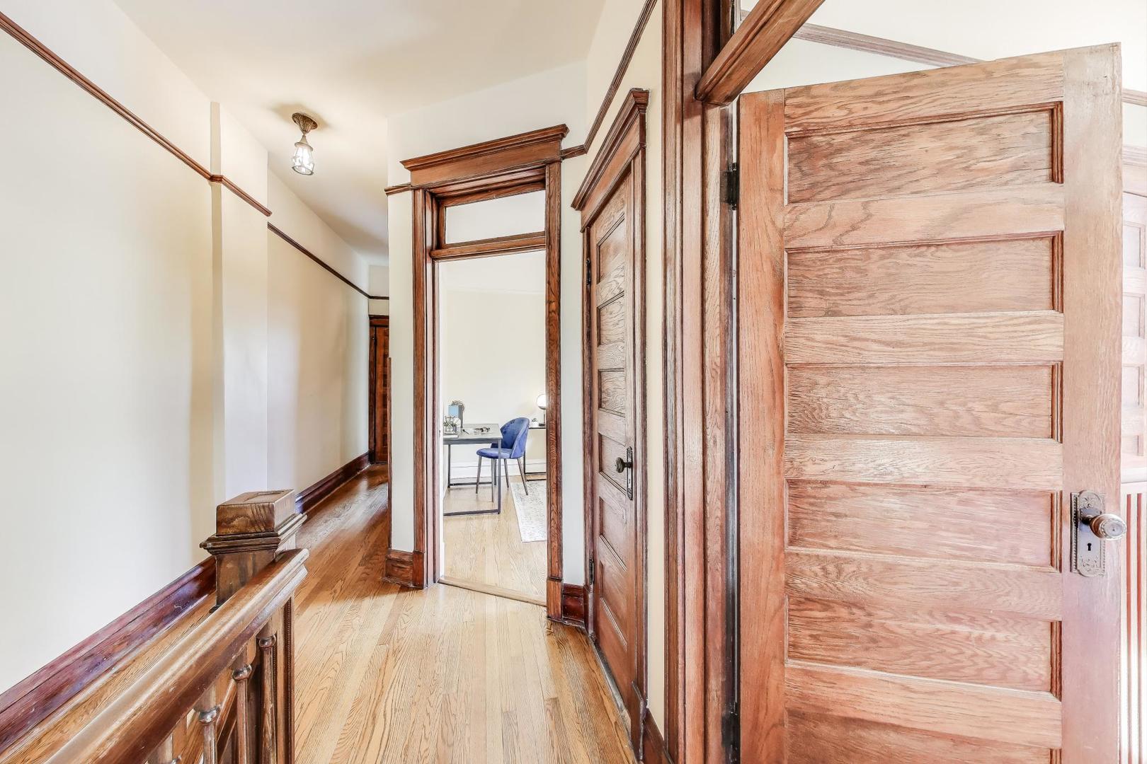 5429 S DREXEL Avenue