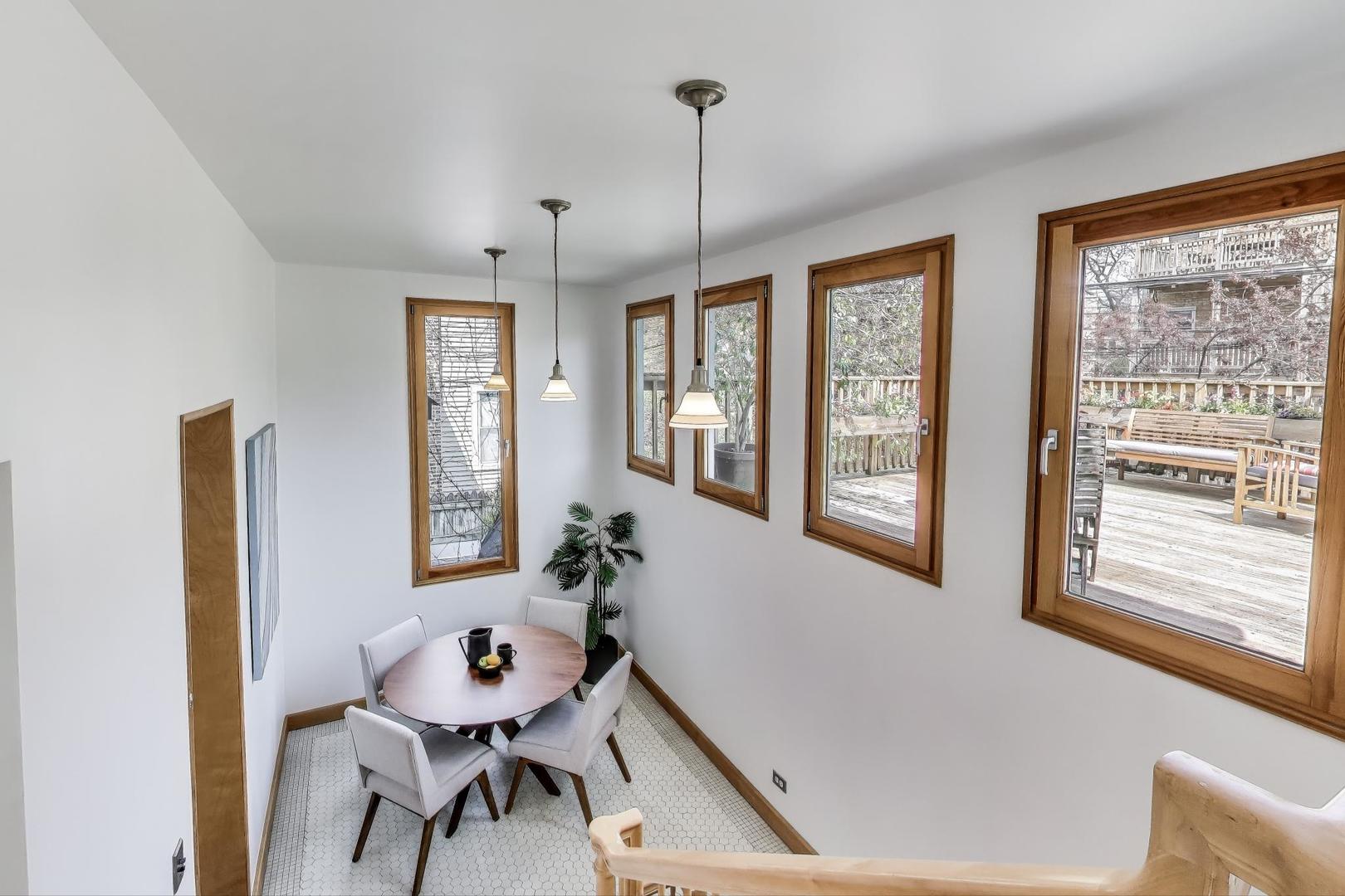 5429 S DREXEL Avenue