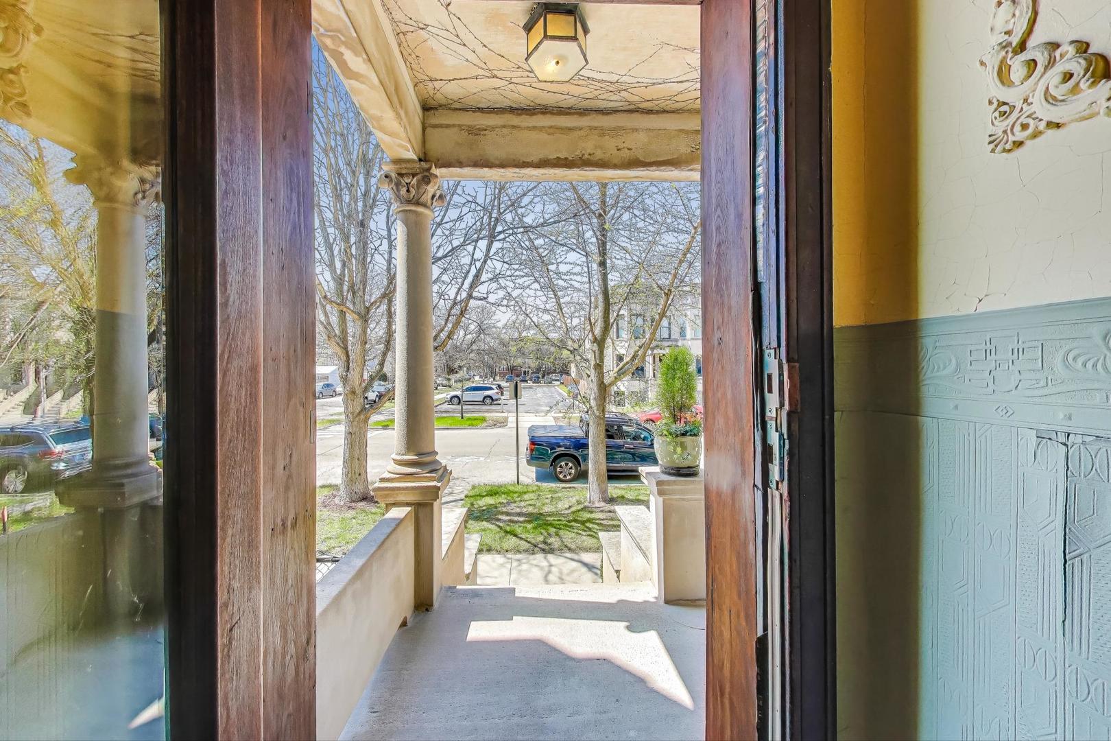 5429 S DREXEL Avenue