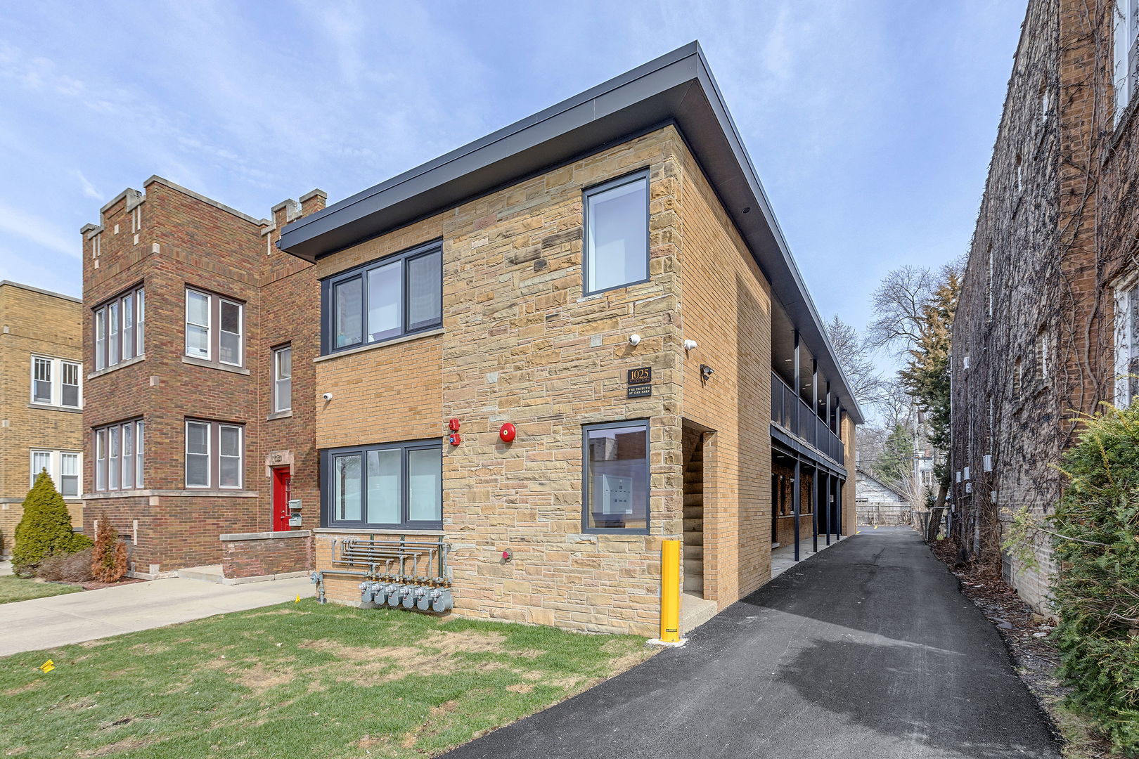 1025 N HARLEM Avenue Unit: A