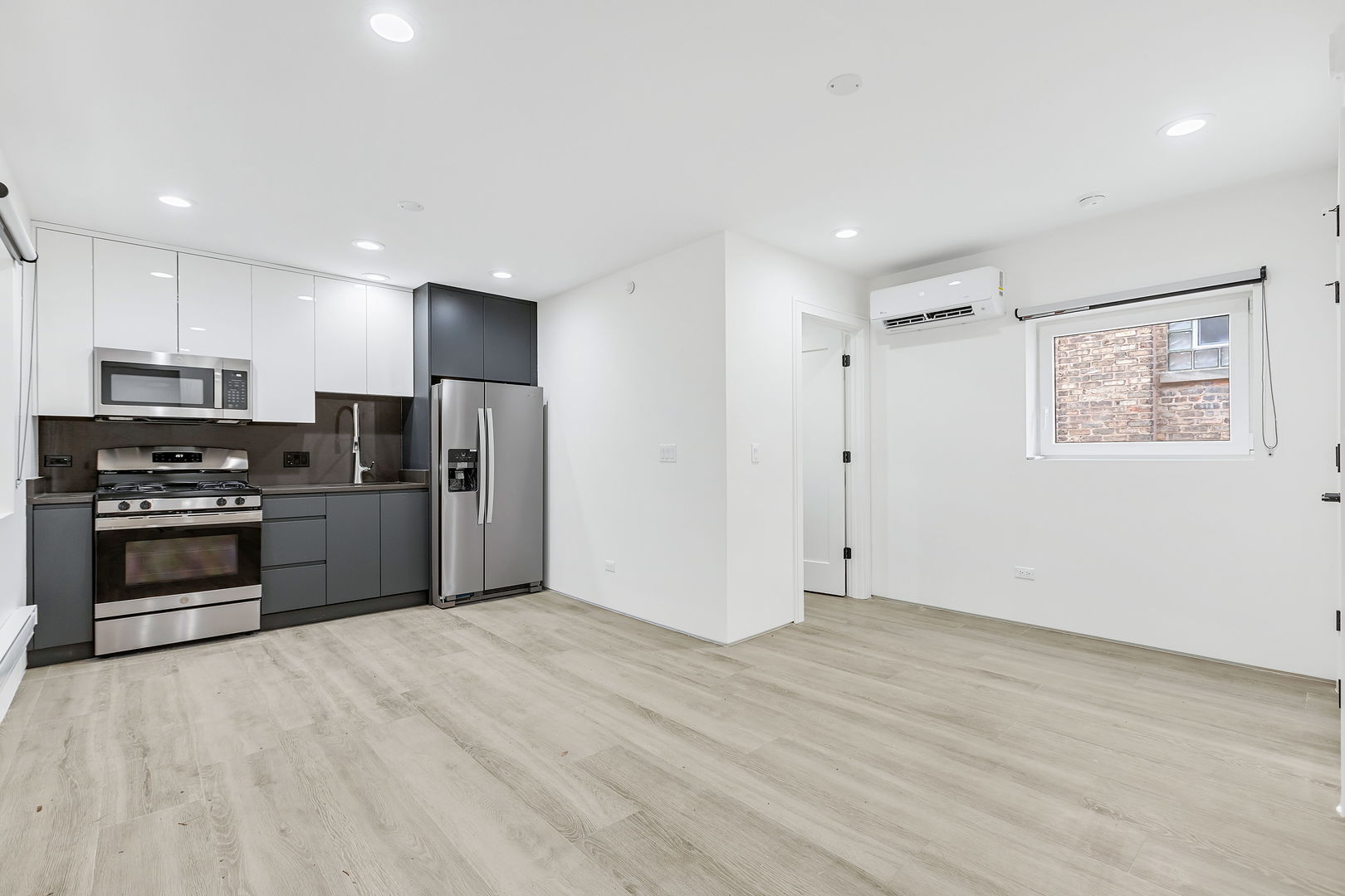 1025 N HARLEM Avenue Unit: A