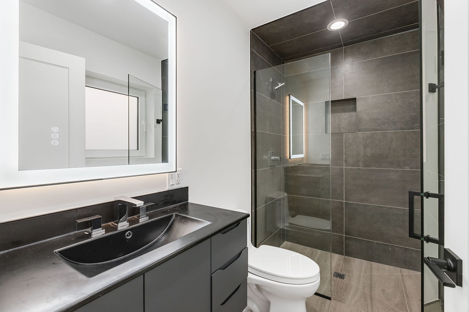 1025 N HARLEM Avenue Unit: A