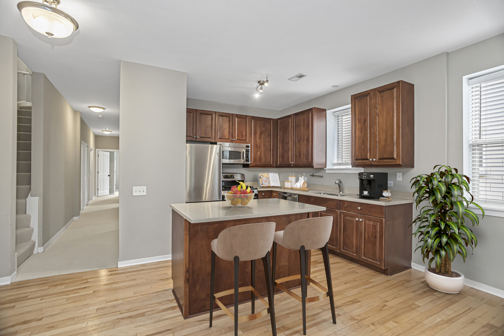 1022 S RACINE Avenue Unit: 302