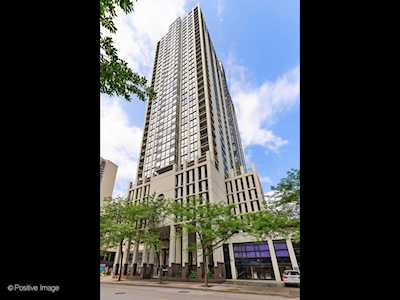 1122 N Clark Street Unit: 3307