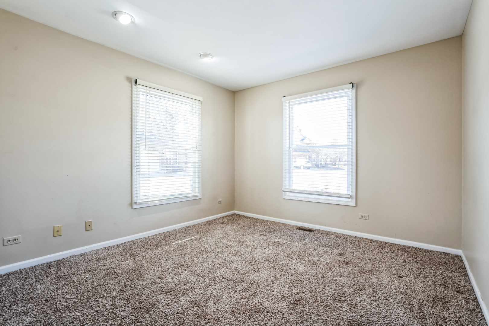 83 Willow Parkway Unit: 83