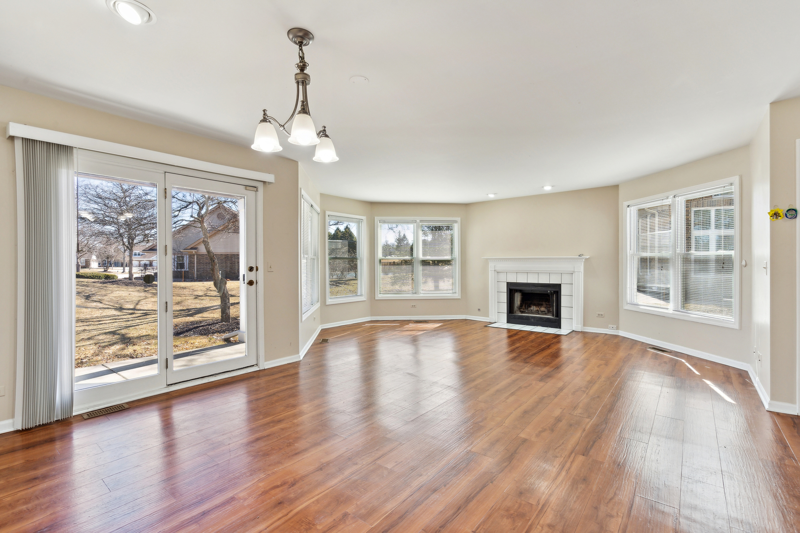 83 Willow Parkway Unit: 83