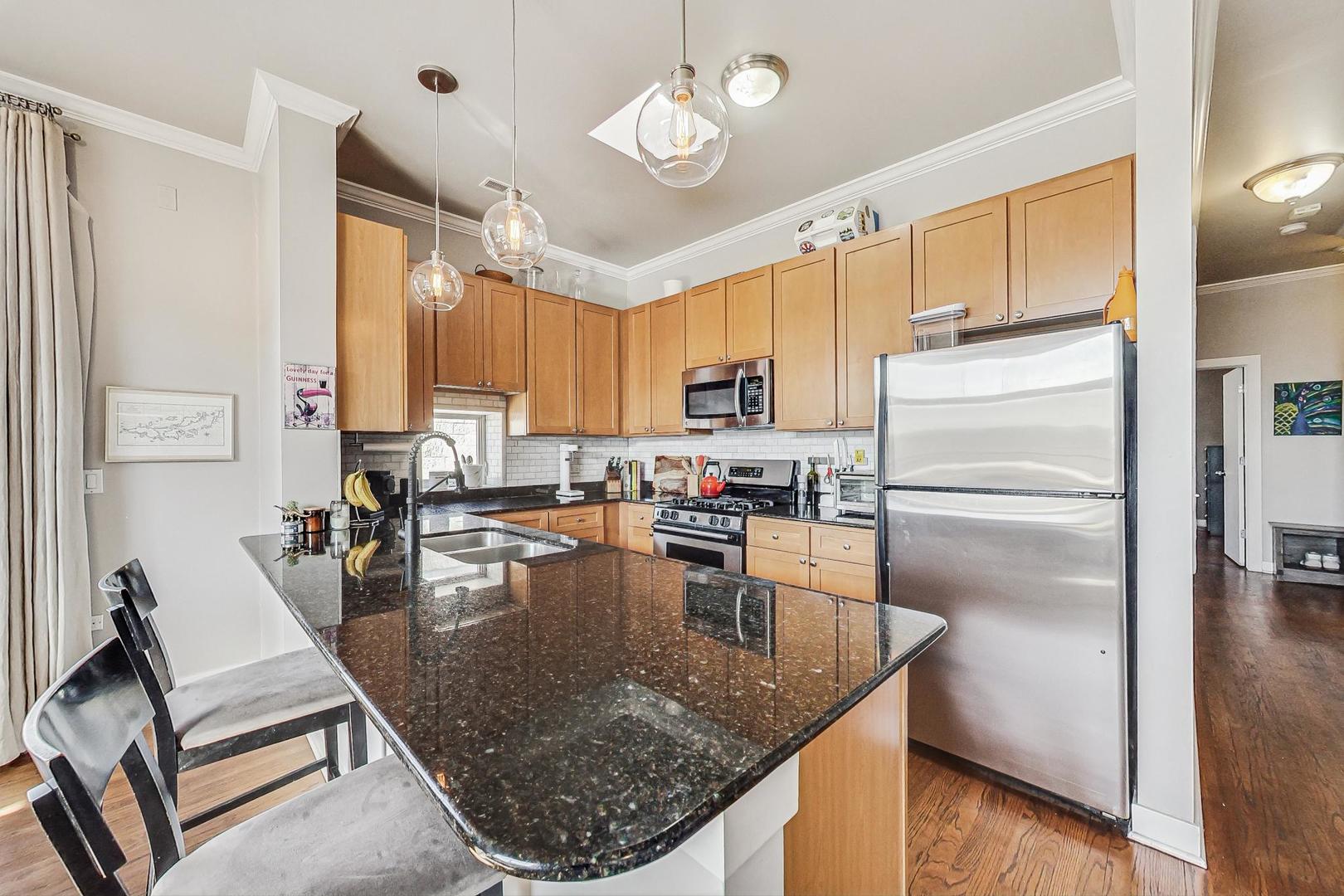 2342 W Bloomingdale Avenue Unit: 408