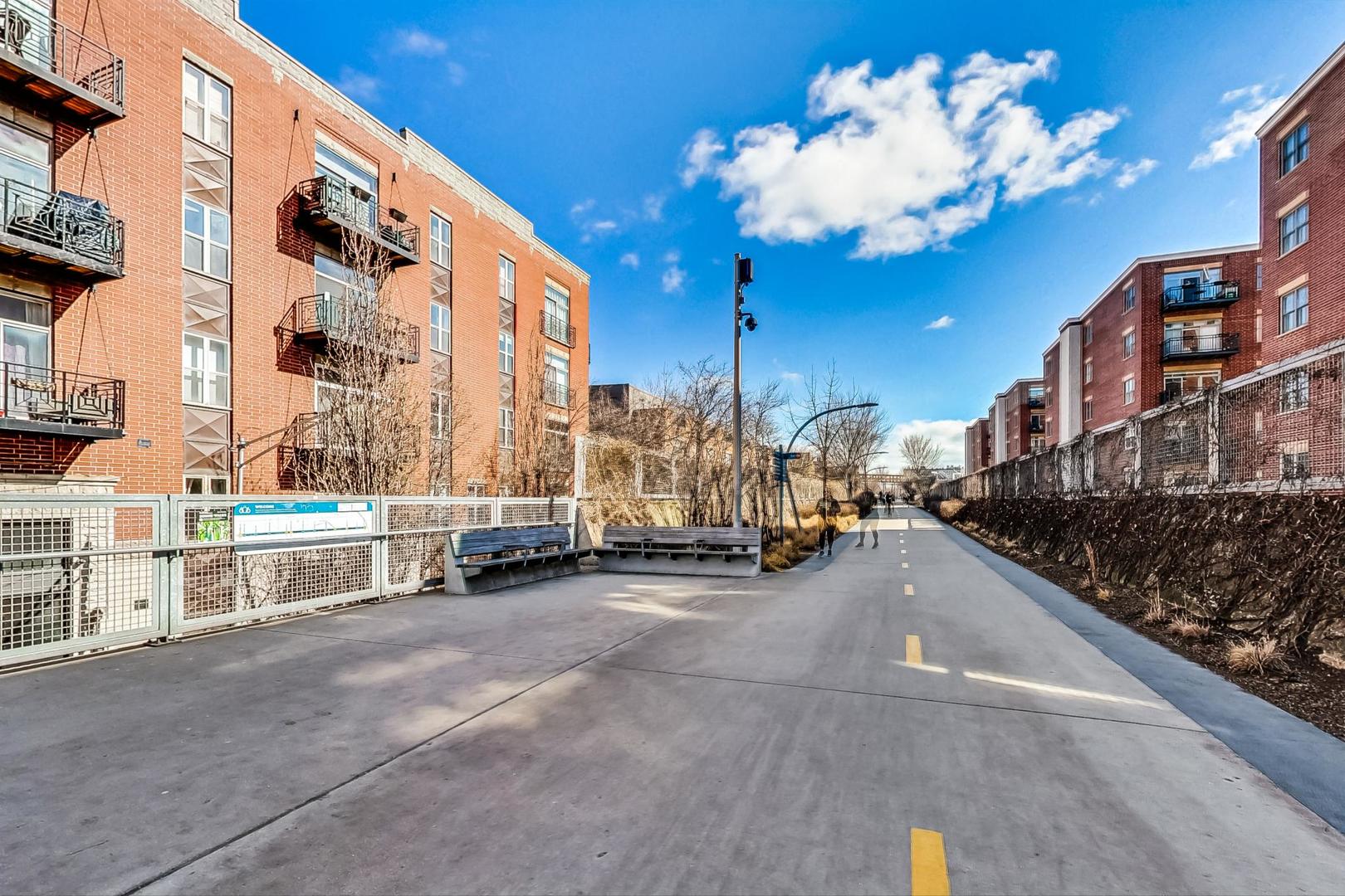 2342 W Bloomingdale Avenue Unit: 408