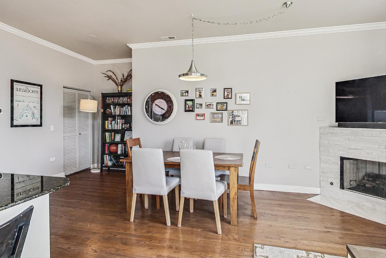 2342 W Bloomingdale Avenue Unit: 408