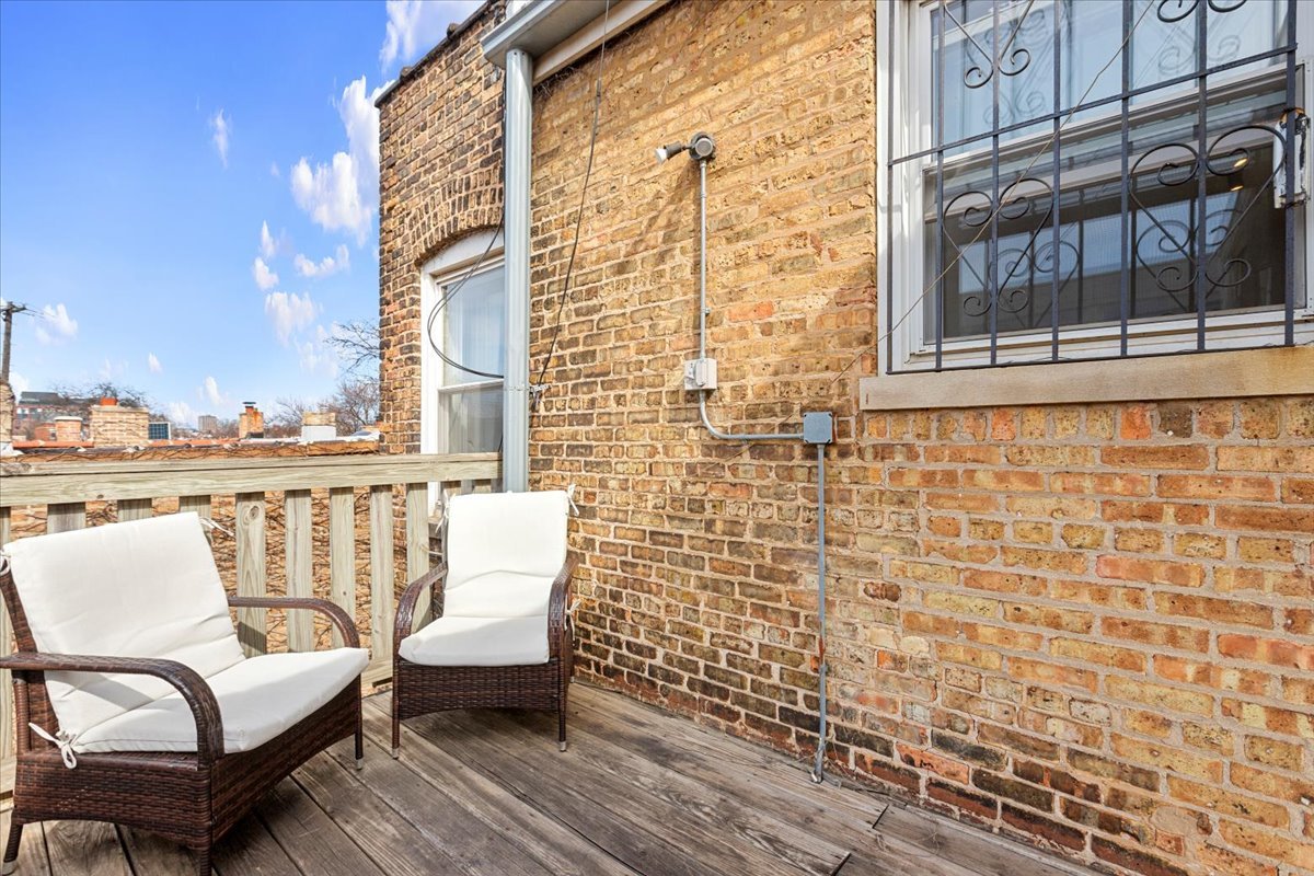 2234 N BISSELL Street Unit: 3N