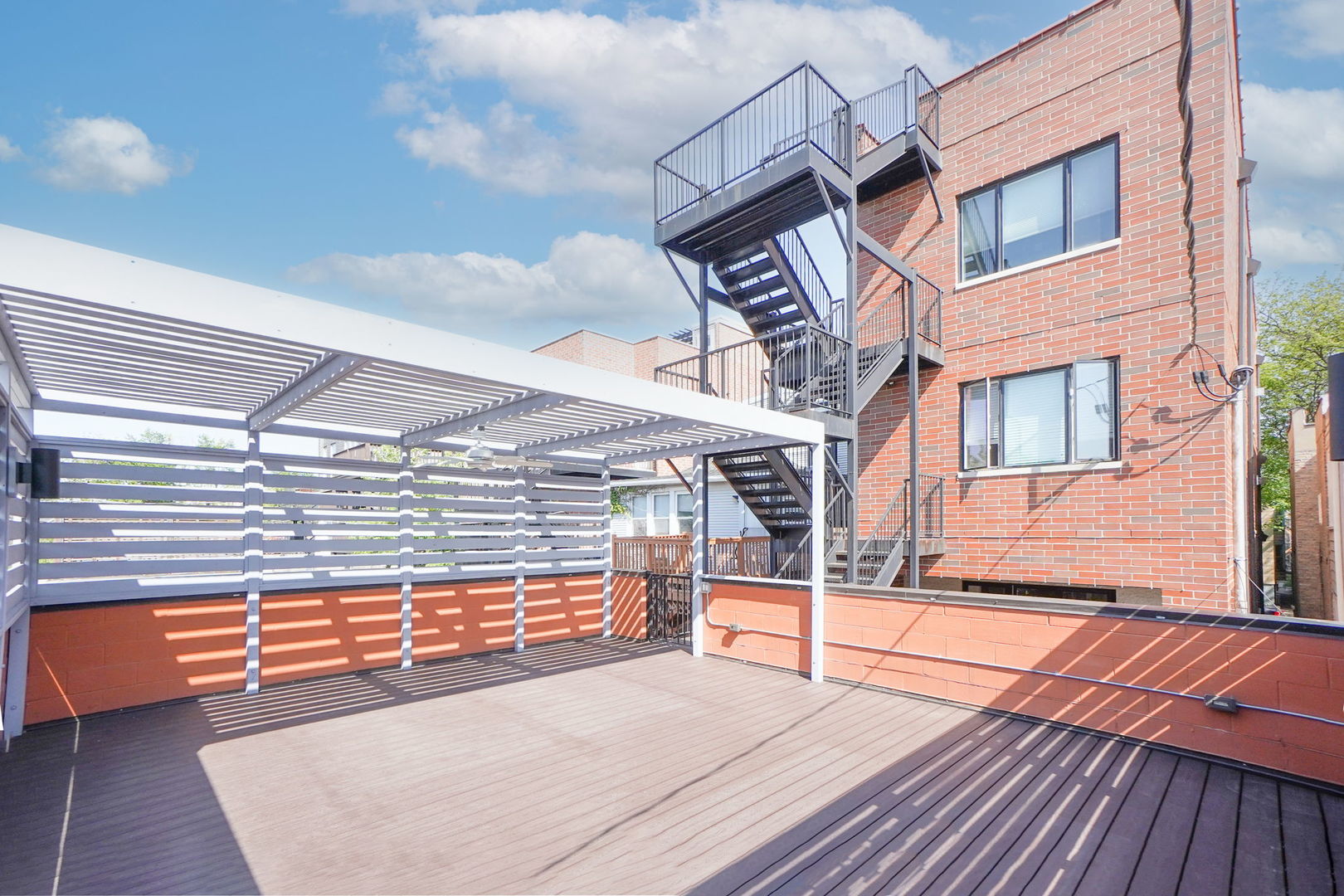 1741 W Roscoe Street Unit: 1