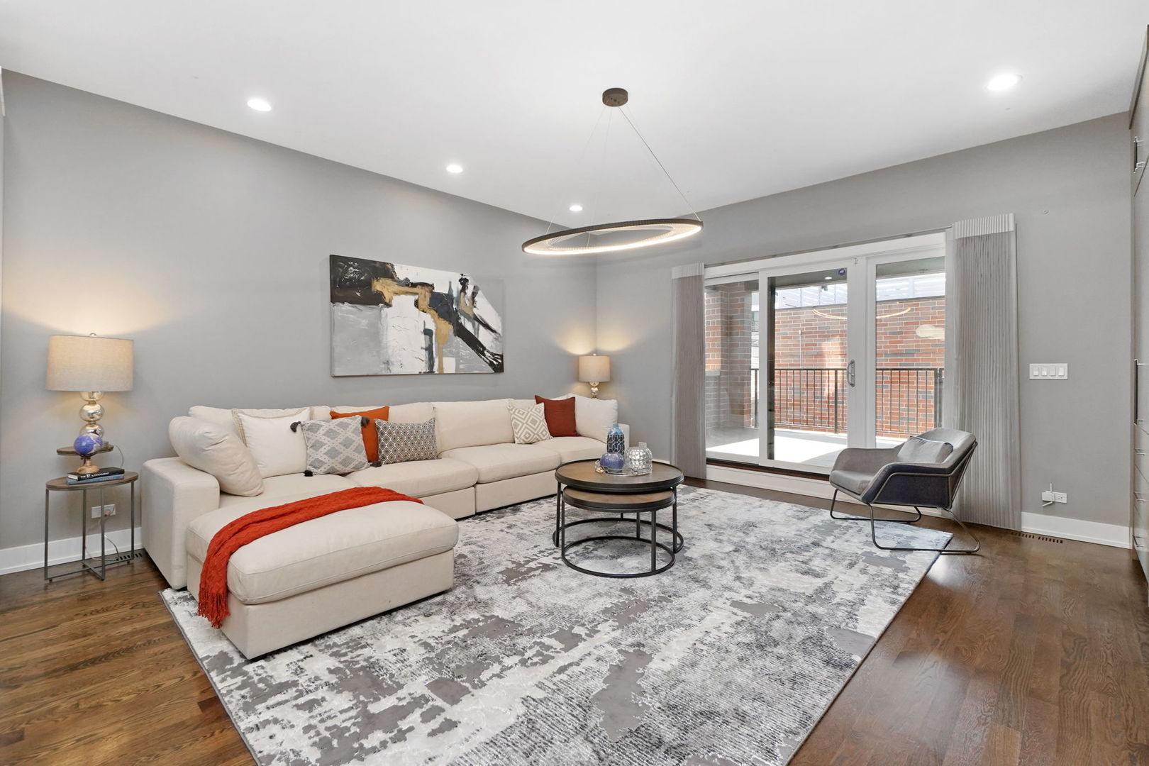 1741 W Roscoe Street Unit: 1