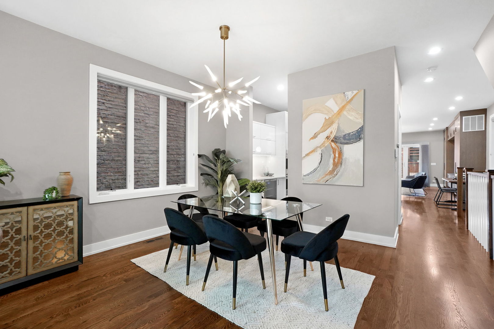 1741 W Roscoe Street Unit: 1